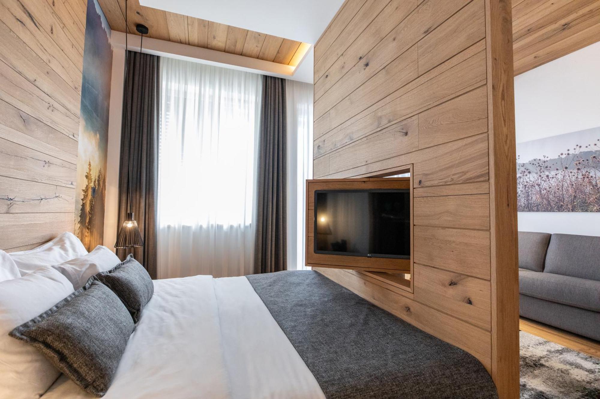 Hotel Ramonda Boljevac Esterno foto
